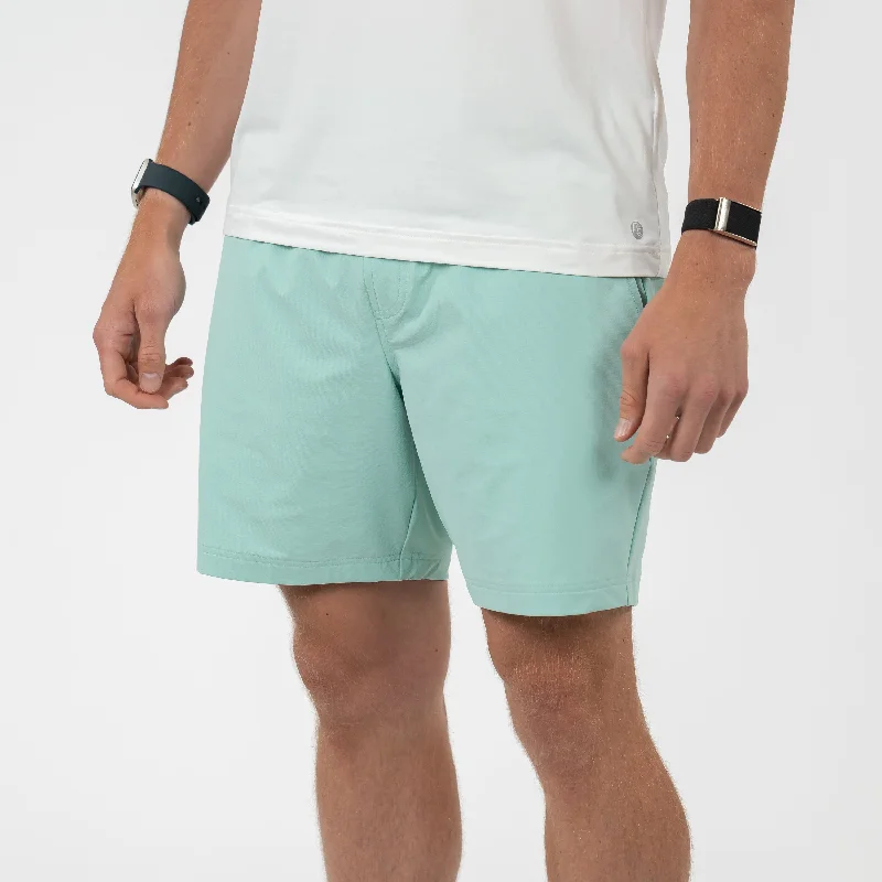 Graphic Caps Everyday Short | Solid - Antigua Green