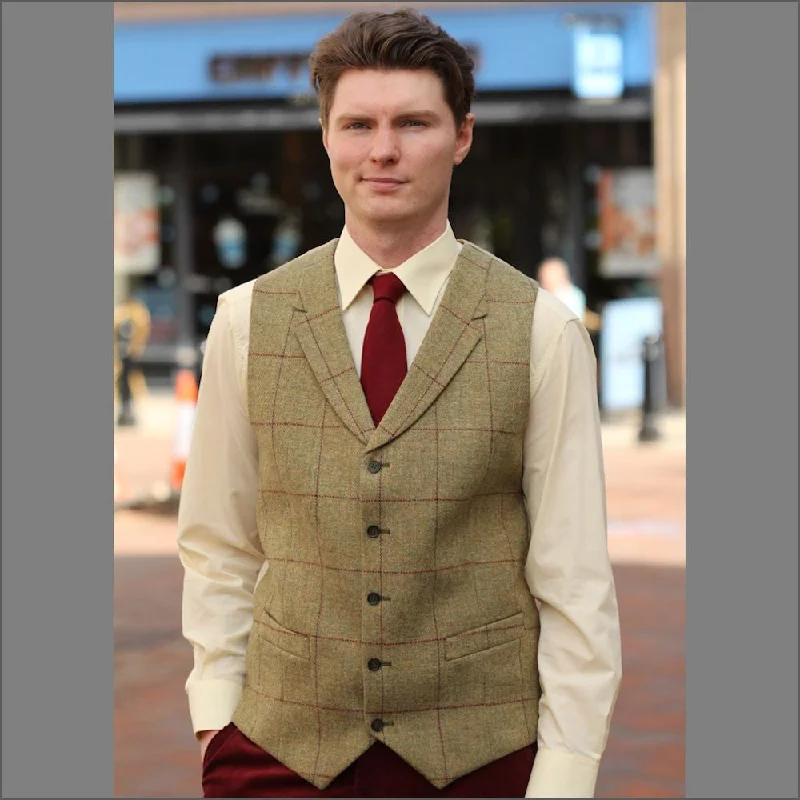 Relaxed Fit Mallalieus Brown Gold Tweed Waistcoat<>