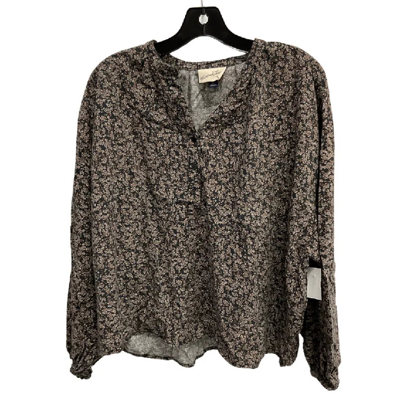 Casual Chic Top Long Sleeve By Universal Thread In Floral Print, Size: L