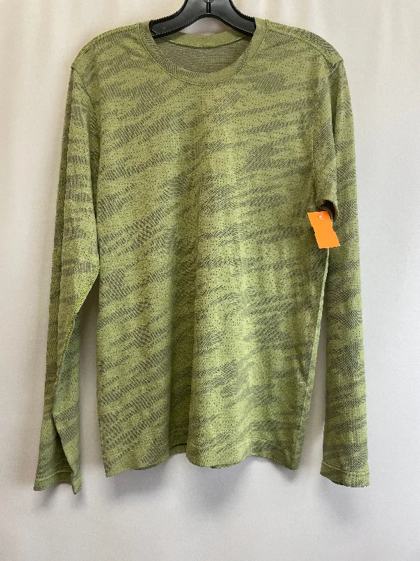 Trendy Comfort Athletic Top Long Sleeve Crewneck By Lululemon  Size: M