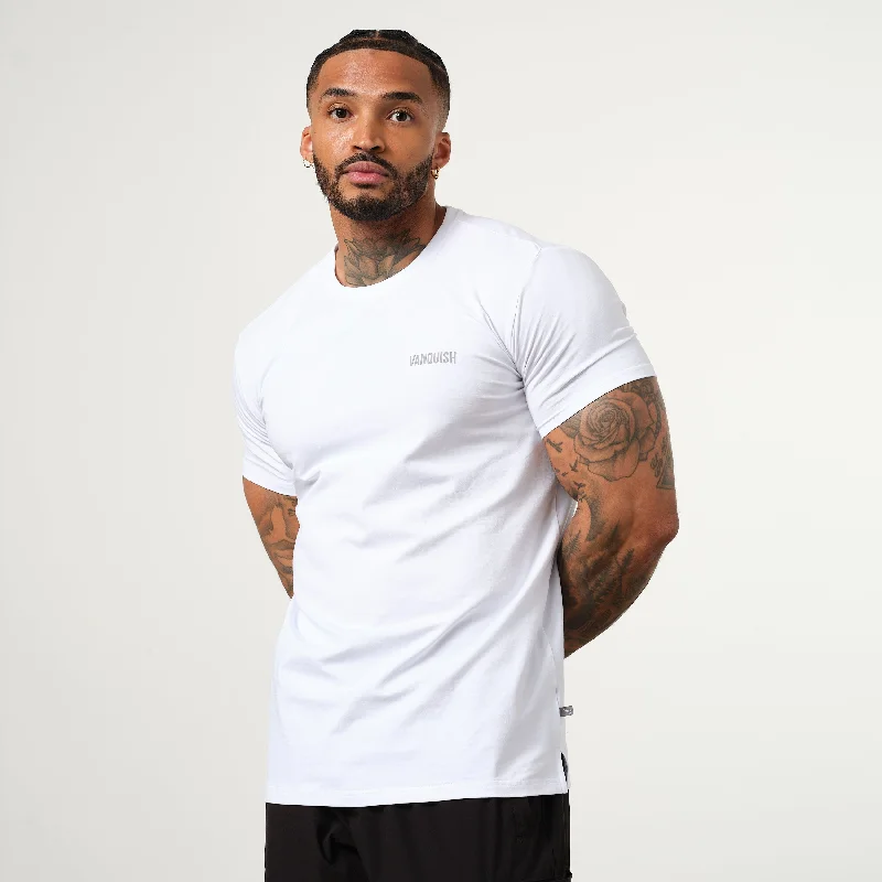 Stylish Sneakers Vanquish Essential White Slim Fit Short Sleeve T Shirt